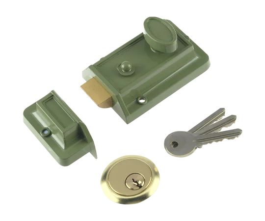 Yale Home Essential Nightlatch In Green